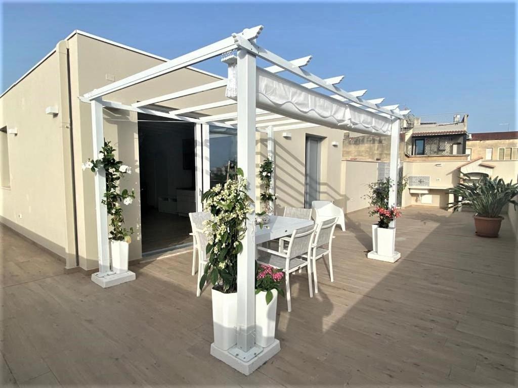 Rossini Penthouse Appartement Cagliari Buitenkant foto